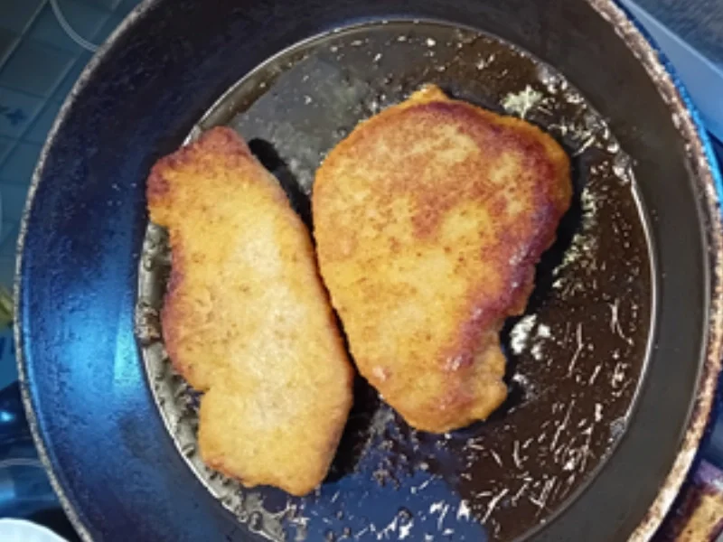 Rezept: Schnitzel mit Pommes-Frites und Weißkohl-Salat Bild Nr. 17700 Schnitzel mit Pommes-Frites und Weißkohl-Salat - Rezept - Bild Nr. 17700