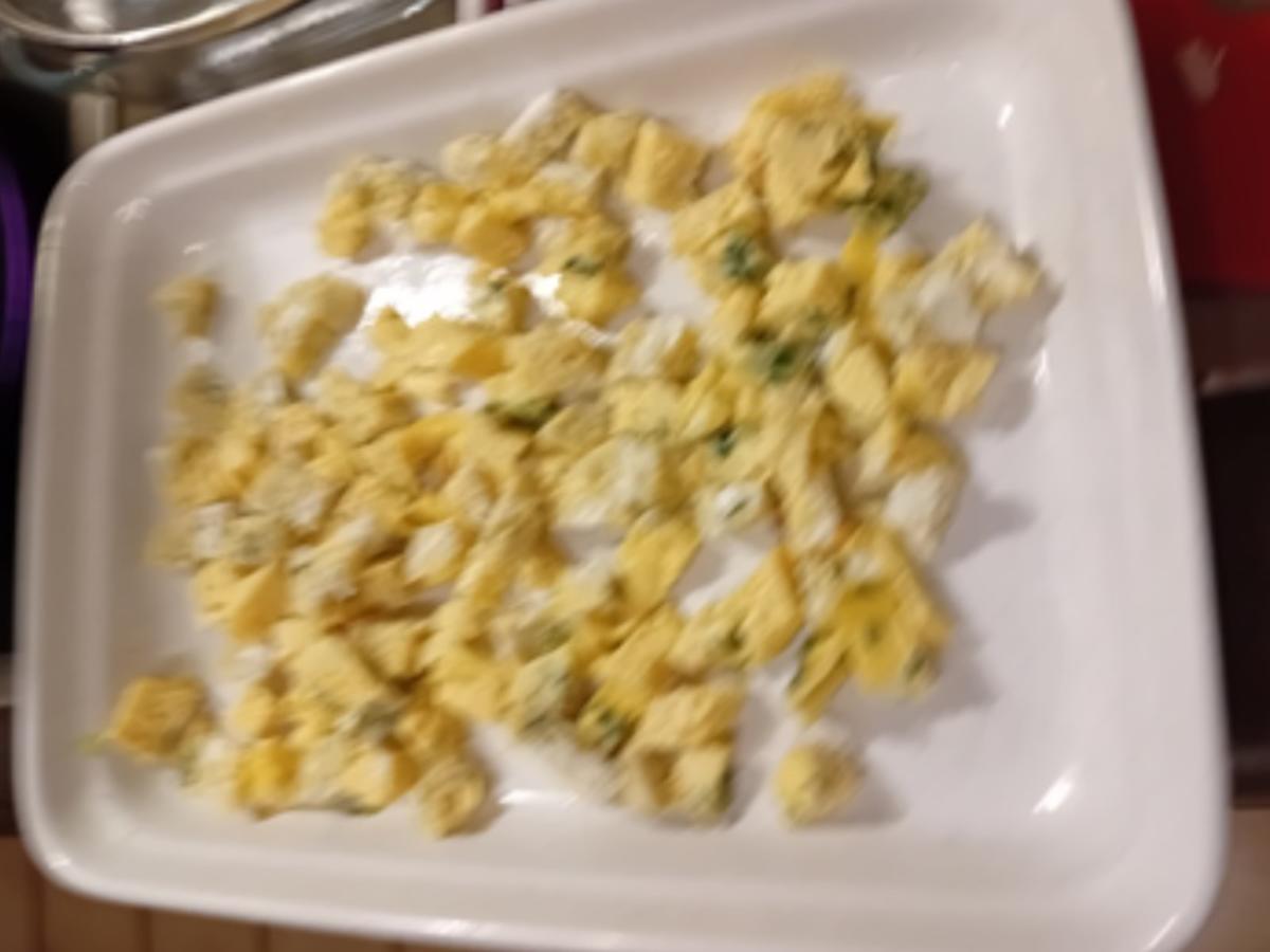 Maxi Suppe mit Hähnchenfleisch, Suppengemüse, Eierstich und Fadennudeln - Rezept - Bild Nr. 17703