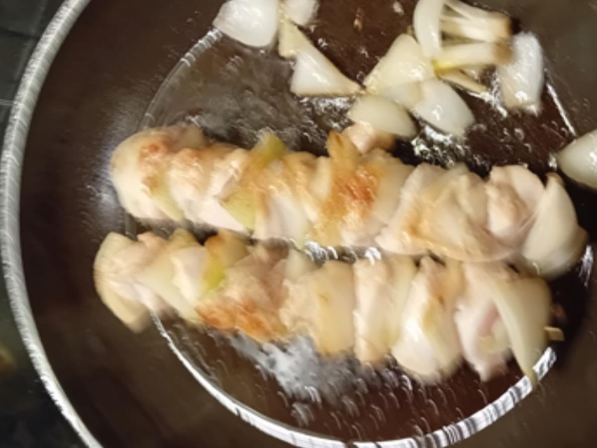 Rezept: Hähnchenbrustfilet-Spieß mit würziger Auflage, Brokkoli und Möhren-Stampf Bild Nr. 6 Hähnchenbrustfilet-Spieß mit würziger Auflage, Brokkoli und Möhren-Stampf - Rezept - Bild Nr. 6