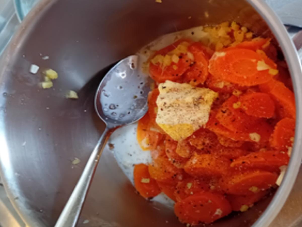 Rezept: Hähnchenbrustfilet-Spieß mit würziger Auflage, Brokkoli und Möhren-Stampf Bild Nr. 15 Hähnchenbrustfilet-Spieß mit würziger Auflage, Brokkoli und Möhren-Stampf - Rezept - Bild Nr. 15