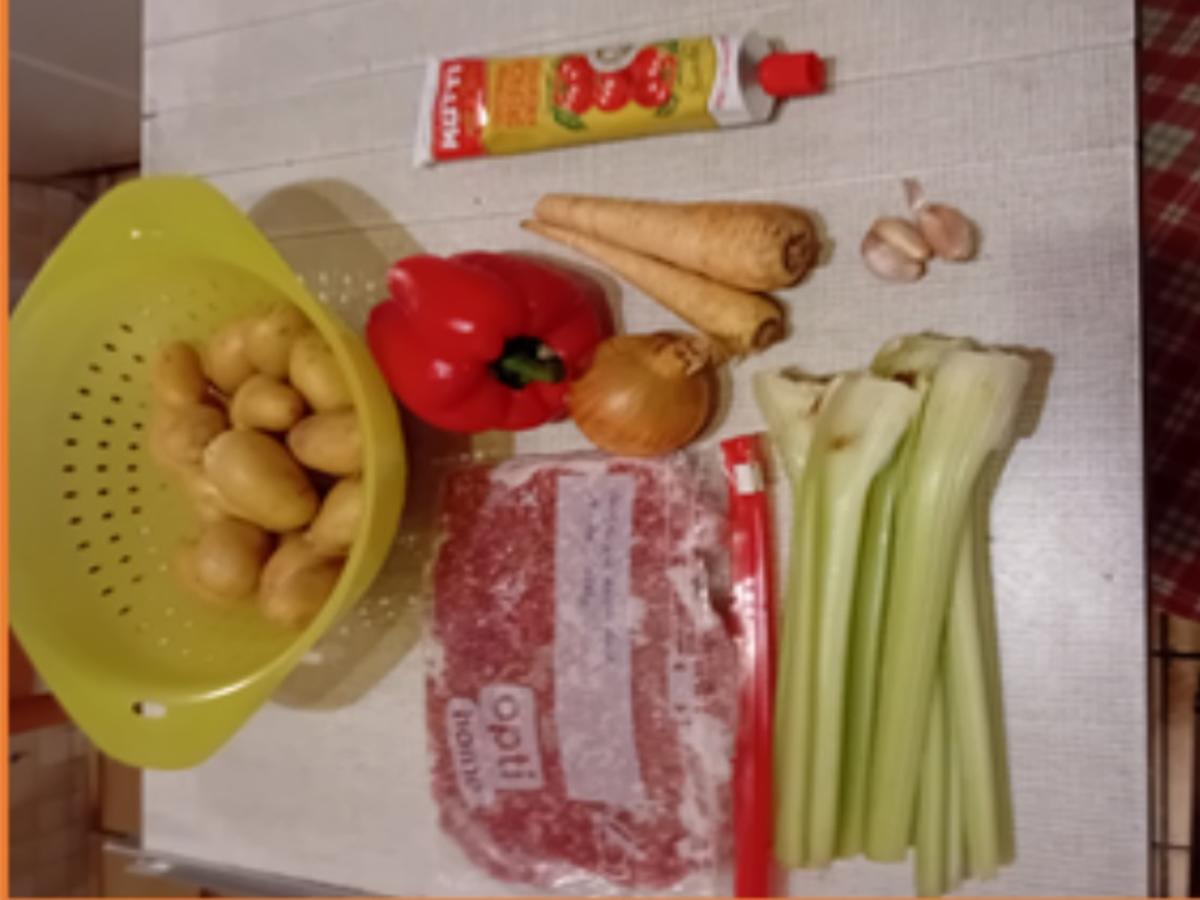 Rezept: Hackstippe mit Kümmel-Pellkartoffeln Bild Nr. 17714 Hackstippe mit Kümmel-Pellkartoffeln - Rezept - Bild Nr. 17714