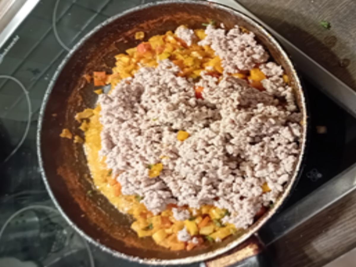 Rezept: Hackstippe mit Kümmel-Pellkartoffeln Bild Nr. 17724 Hackstippe mit Kümmel-Pellkartoffeln - Rezept - Bild Nr. 17724