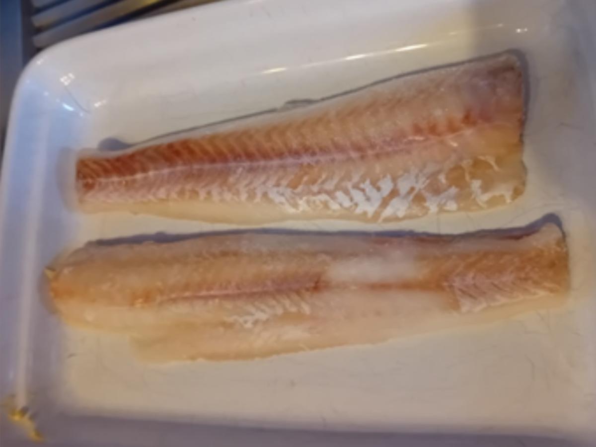 Rezept: Paniertes Seelachsfilet mit Paprika-Rahm-Gemüse und Kartoffel-Stampf Bild Nr. 4 Paniertes Seelachsfilet mit Paprika-Rahm-Gemüse und Kartoffel-Stampf - Rezept - Bild Nr. 4