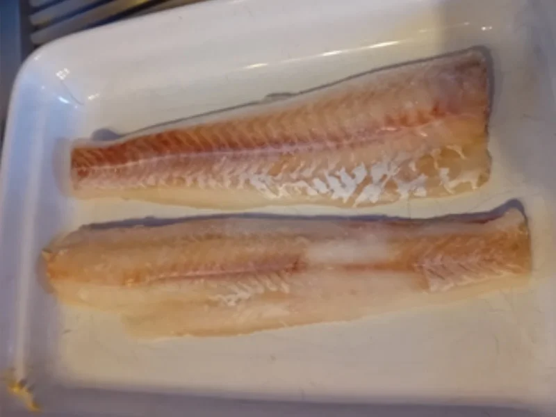 Rezept: Paniertes Seelachsfilet mit Paprika-Rahm-Gemüse und Kartoffel-Stampf Bild Nr. 4 Paniertes Seelachsfilet mit Paprika-Rahm-Gemüse und Kartoffel-Stampf - Rezept - Bild Nr. 4