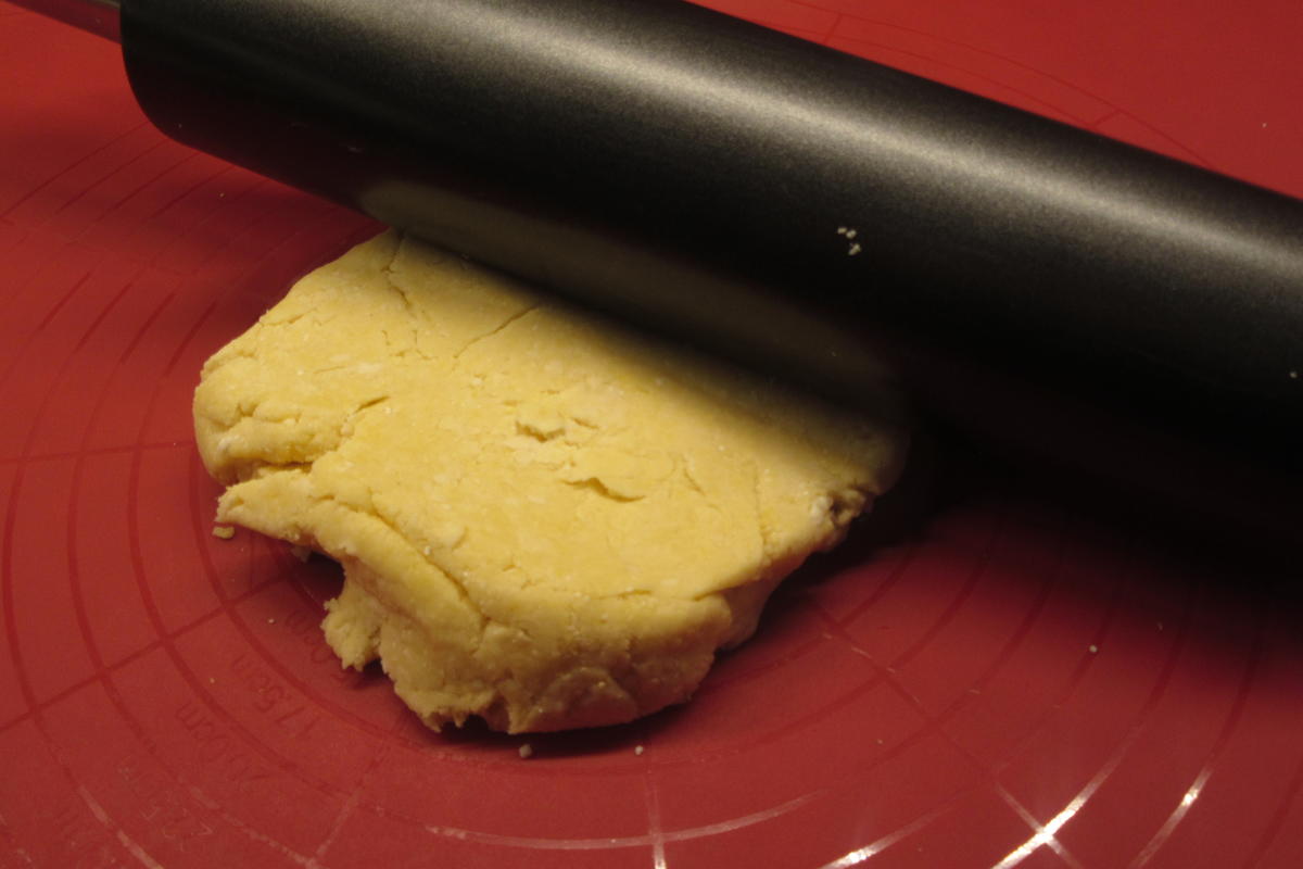 Pikantes Backen: Tarte mit karamellisierten Zwiebeln und Babyspinat - Rezept - Bild Nr. 17778