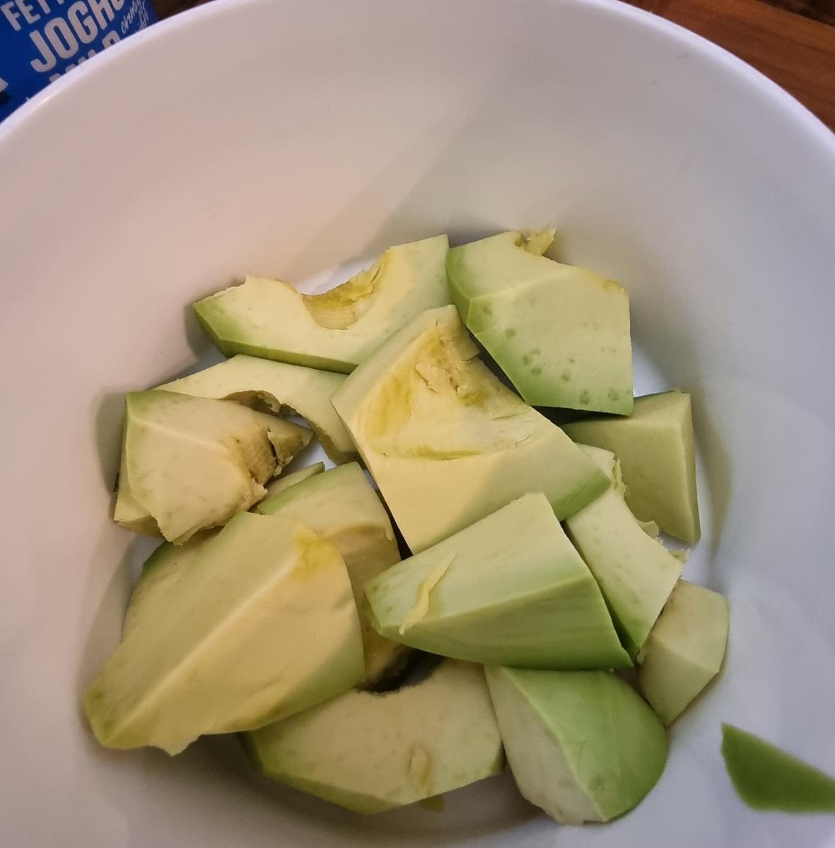 Rezept: Zucchini-Mais-Fritters mit Avocado-Joghurt-Dip Bild Nr. 17795 Zucchini-Mais-Fritters mit Avocado-Joghurt-Dip - Rezept - Bild Nr. 17795