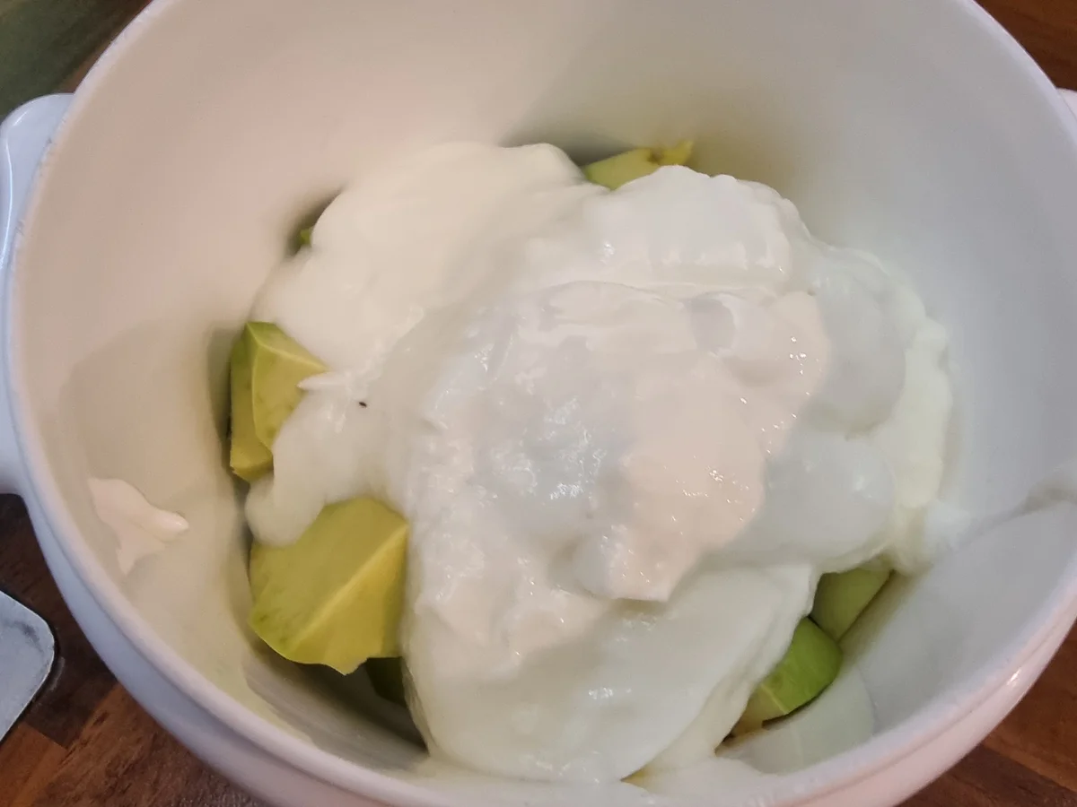 Rezept: Zucchini-Mais-Fritters mit Avocado-Joghurt-Dip Bild Nr. 17796 Zucchini-Mais-Fritters mit Avocado-Joghurt-Dip - Rezept - Bild Nr. 17796