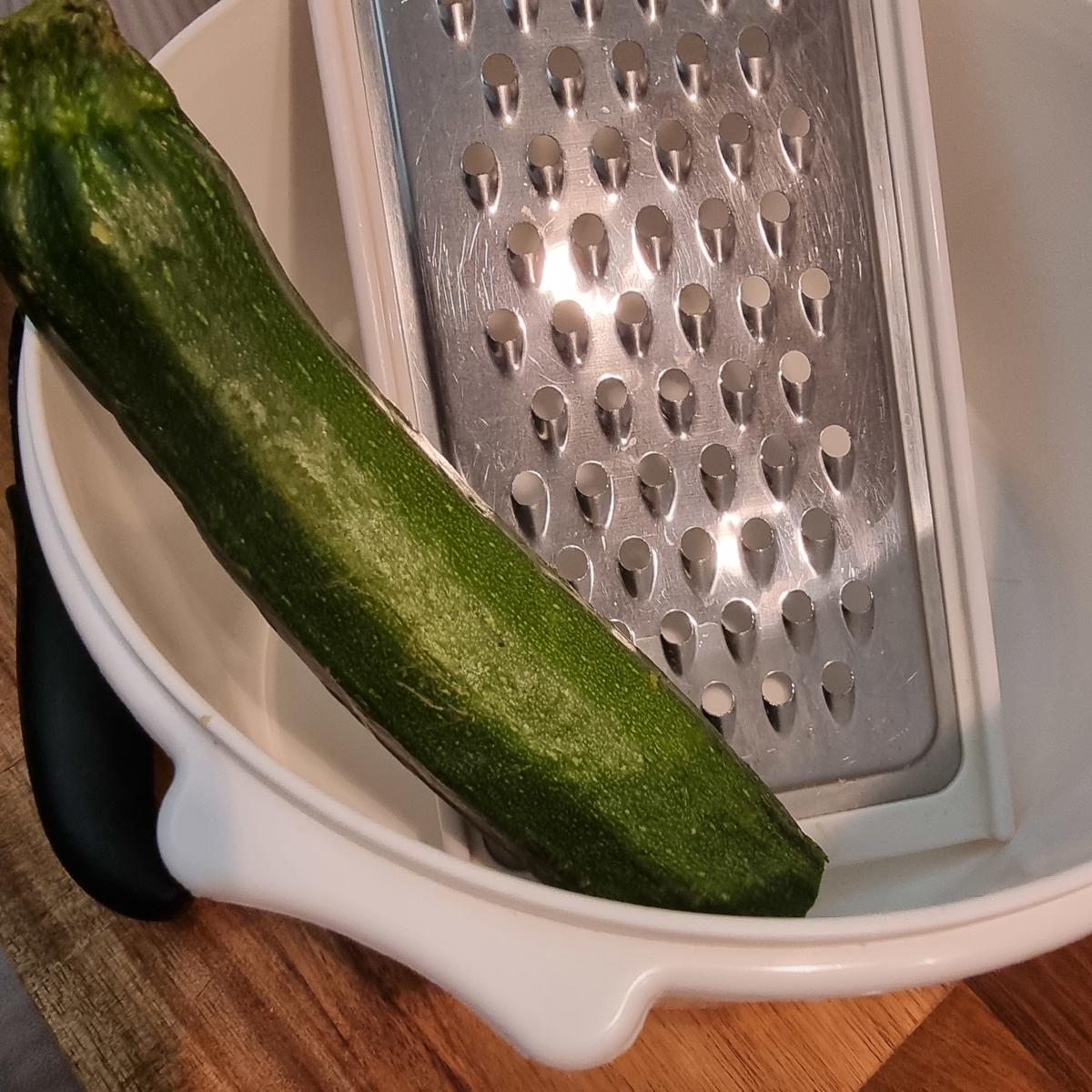 Rezept: Zucchini-Käse -Muffins in meinem Ninja Crispi Bild Nr. 17803 Zucchini-Käse -Muffins in meinem Ninja Crispi - Rezept - Bild Nr. 17803