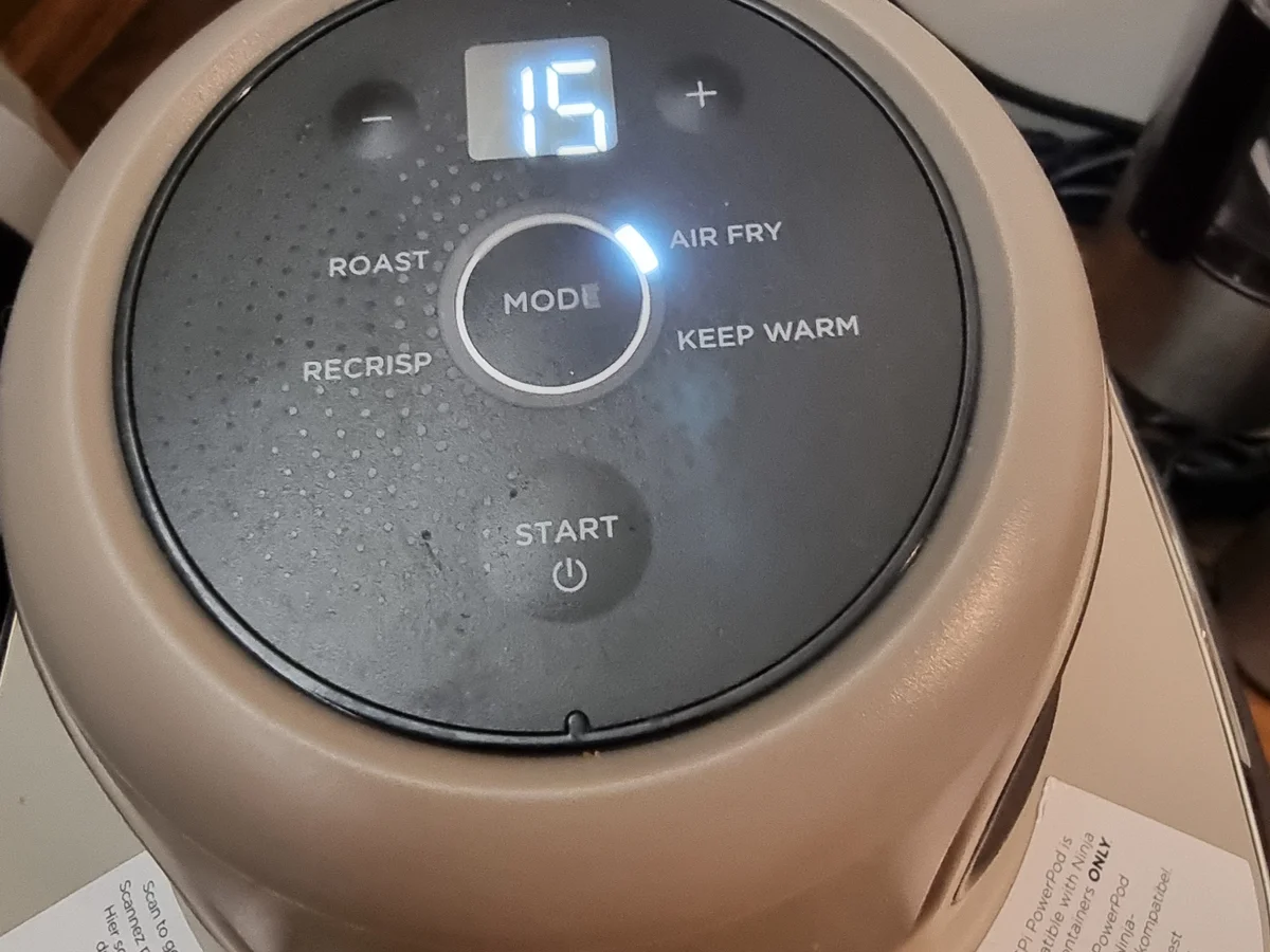 Rezept: Zucchini-Käse -Muffins in meinem Ninja Crispi Bild Nr. 17807 Zucchini-Käse -Muffins in meinem Ninja Crispi - Rezept - Bild Nr. 17807