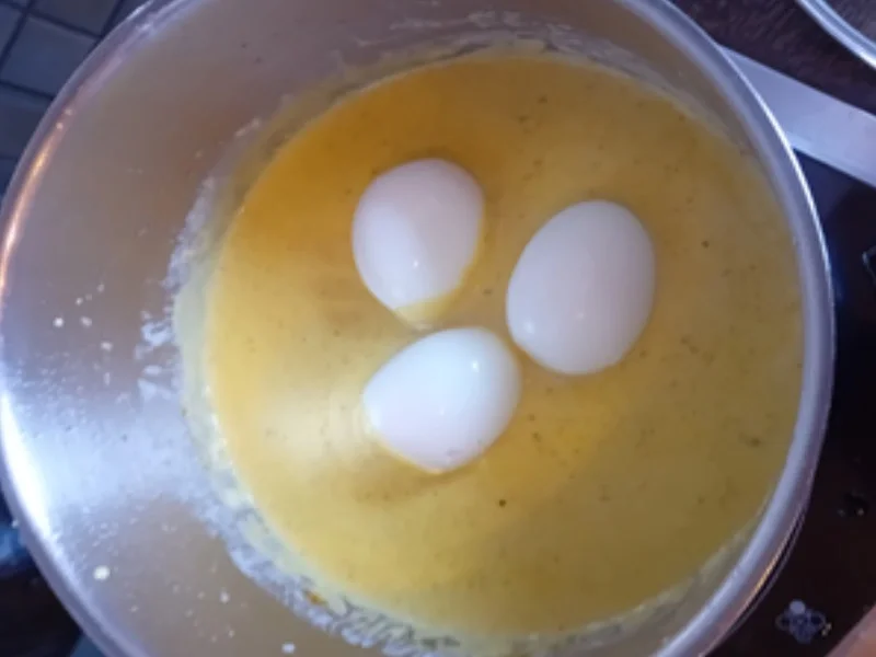 Eier in Sahne-Senf-Sauce mit gemischten Salat und Pellkartoffel-Drillingen - Rezept - Bild Nr. 4