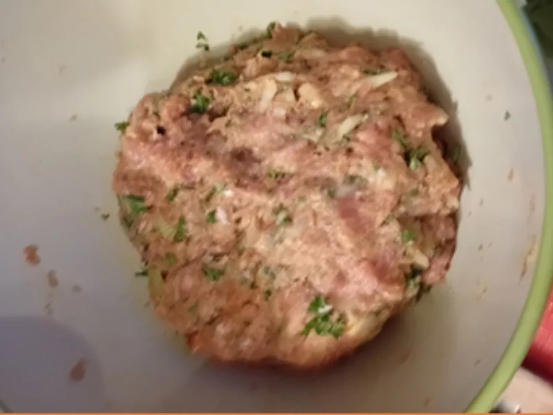 Rezept: Wirsingrouladen mit herzhafter Rahmsauce, Honig-Bundmöhren und Drillingen Bild Nr. 17816 Wirsingrouladen mit herzhafter Rahmsauce, Honig-Bundmöhren und Drillingen - Rezept - Bild Nr. 17816