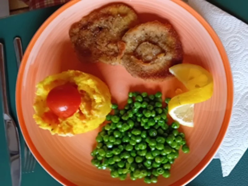 Rezept: Steinpilzschnitzel mit Butter-Erbsen und Möhren-Kartoffel-Stampf Bild Nr. 2 Steinpilzschnitzel mit Butter-Erbsen und Möhren-Kartoffel-Stampf - Rezept - Bild Nr. 2