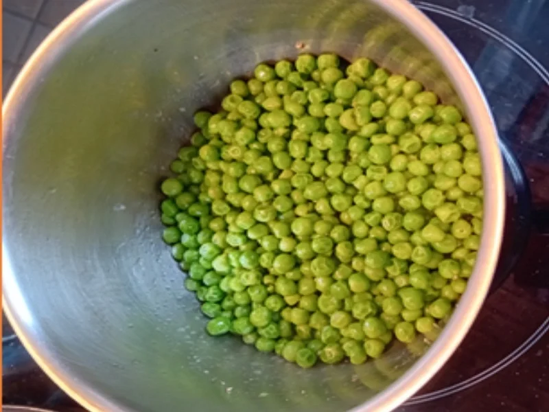 Rezept: Steinpilzschnitzel mit Butter-Erbsen und Möhren-Kartoffel-Stampf Bild Nr. 9 Steinpilzschnitzel mit Butter-Erbsen und Möhren-Kartoffel-Stampf - Rezept - Bild Nr. 9