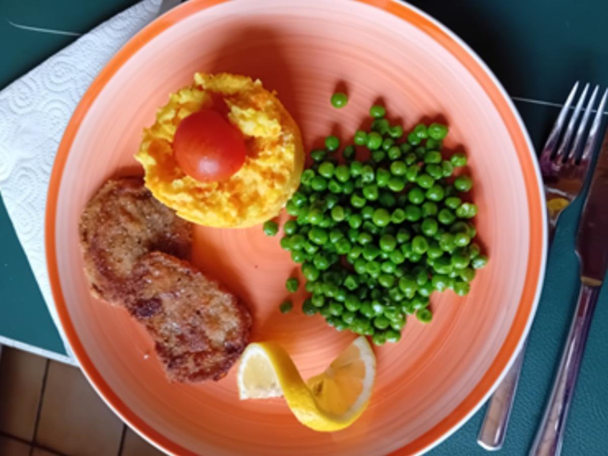 Steinpilzschnitzel mit Butter-Erbsen und Möhren-Kartoffel-Stampf - Rezept - Bild Nr. 12