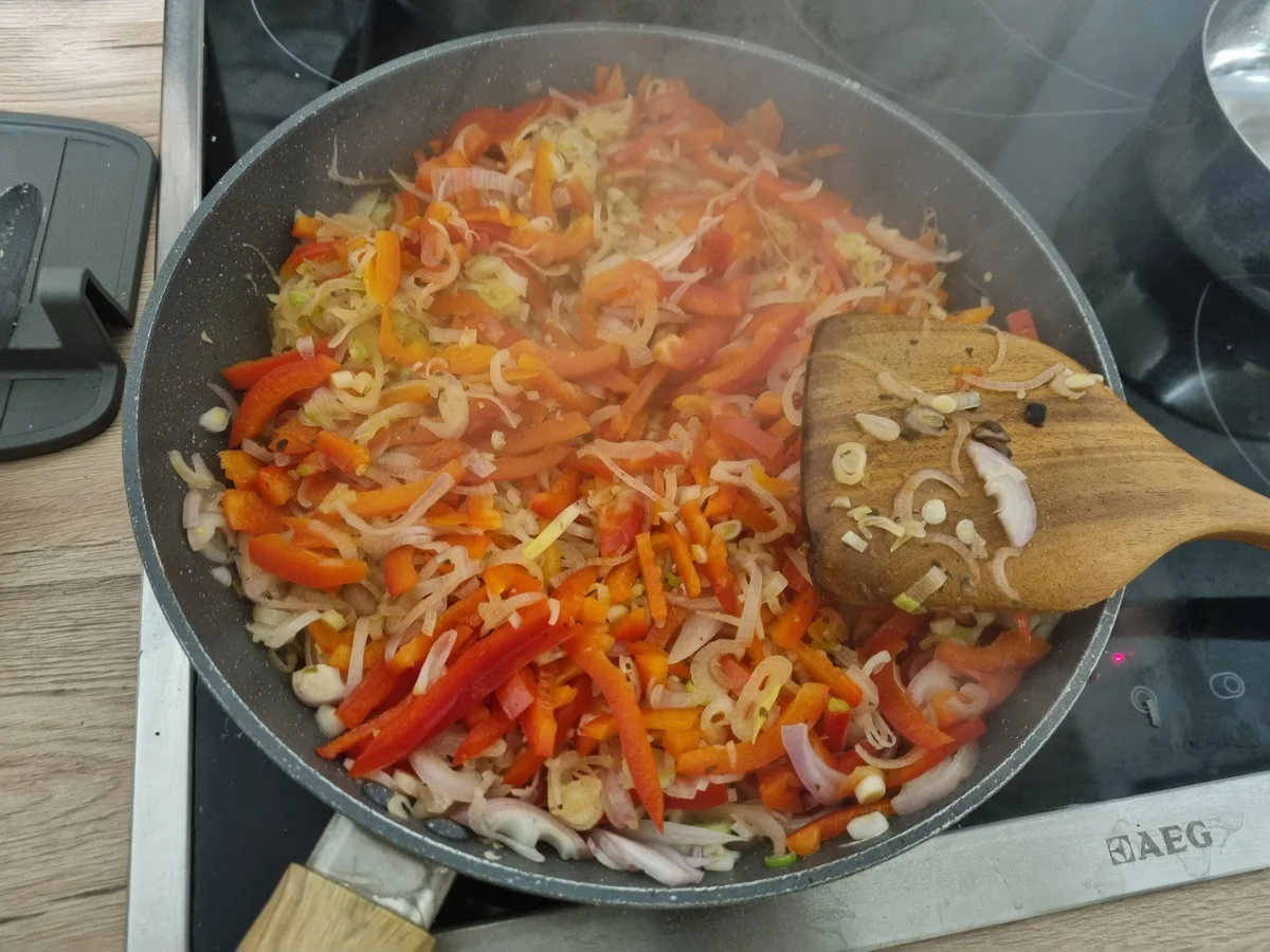 Schnitzelpfanne mit Käse überbacken - Rezept - Bild Nr. 17824