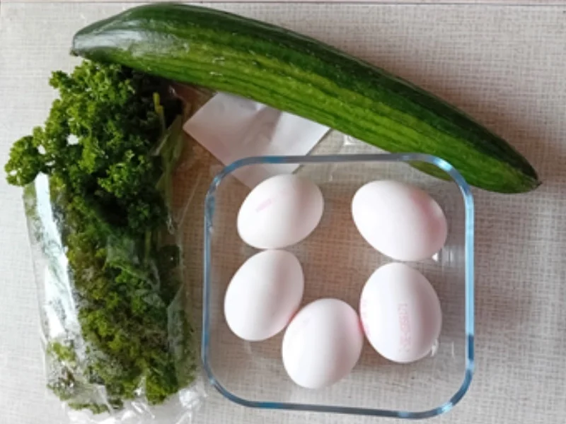 Eierbuletten mit Gurkensalat - Rezept - Bild Nr. 17842