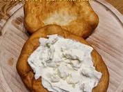 Langos mit Creme -fraiche und Feta - Rezept - Bild Nr. 17841