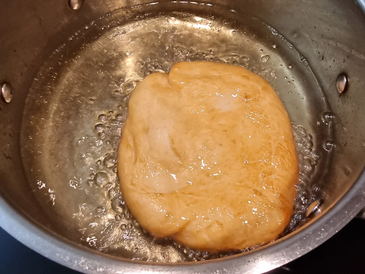 Langos mit Creme -fraiche und Feta - Rezept - Bild Nr. 17851