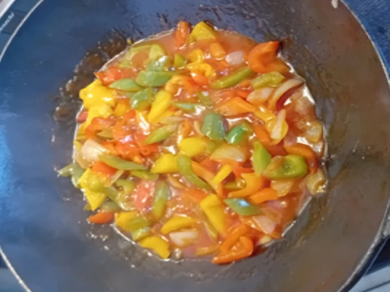 Rezept: Seelachfilet frittiert mit Paprikamix süß-sauer Bild Nr. 17856 Seelachfilet frittiert mit Paprikamix süß-sauer - Rezept - Bild Nr. 17856