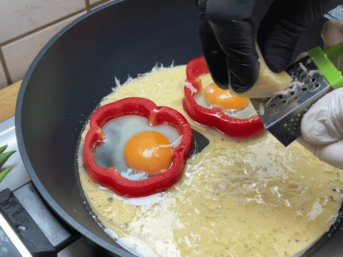 Valentinstagsfrühstück | Spiegelei-Blume - Rezept - Bild Nr. 17851