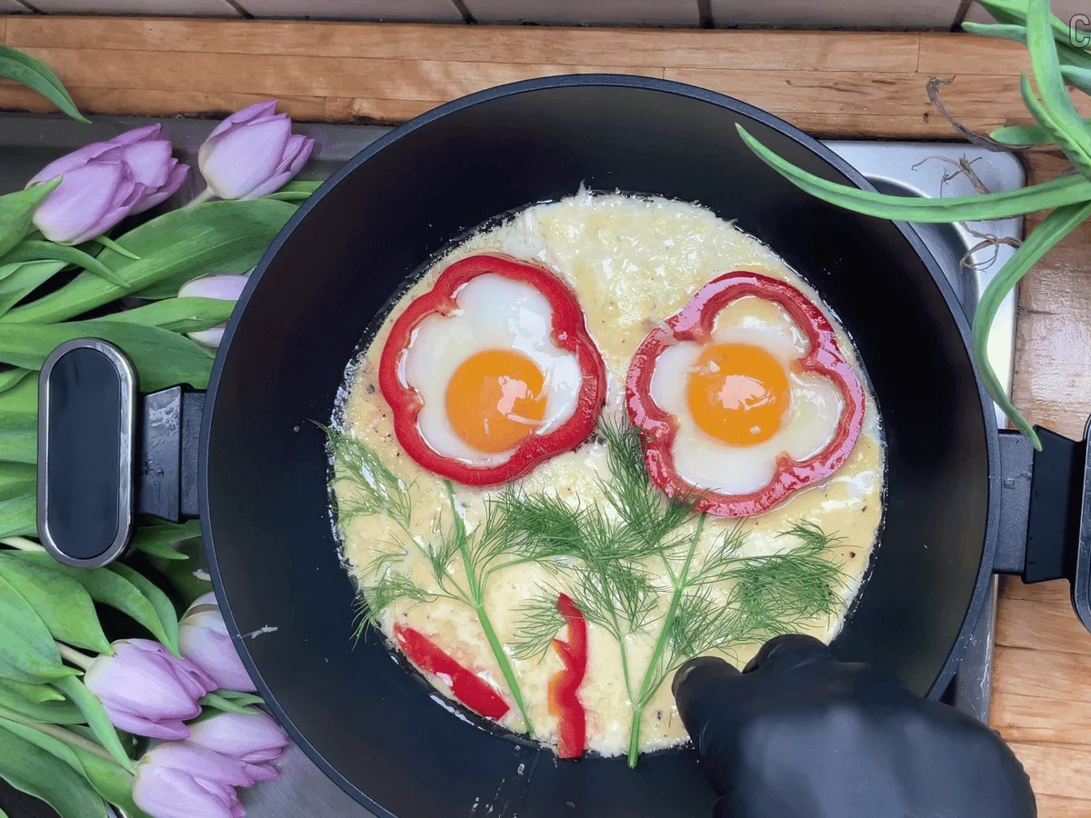 Valentinstagsfrühstück | Spiegelei-Blume - Rezept - Bild Nr. 17853