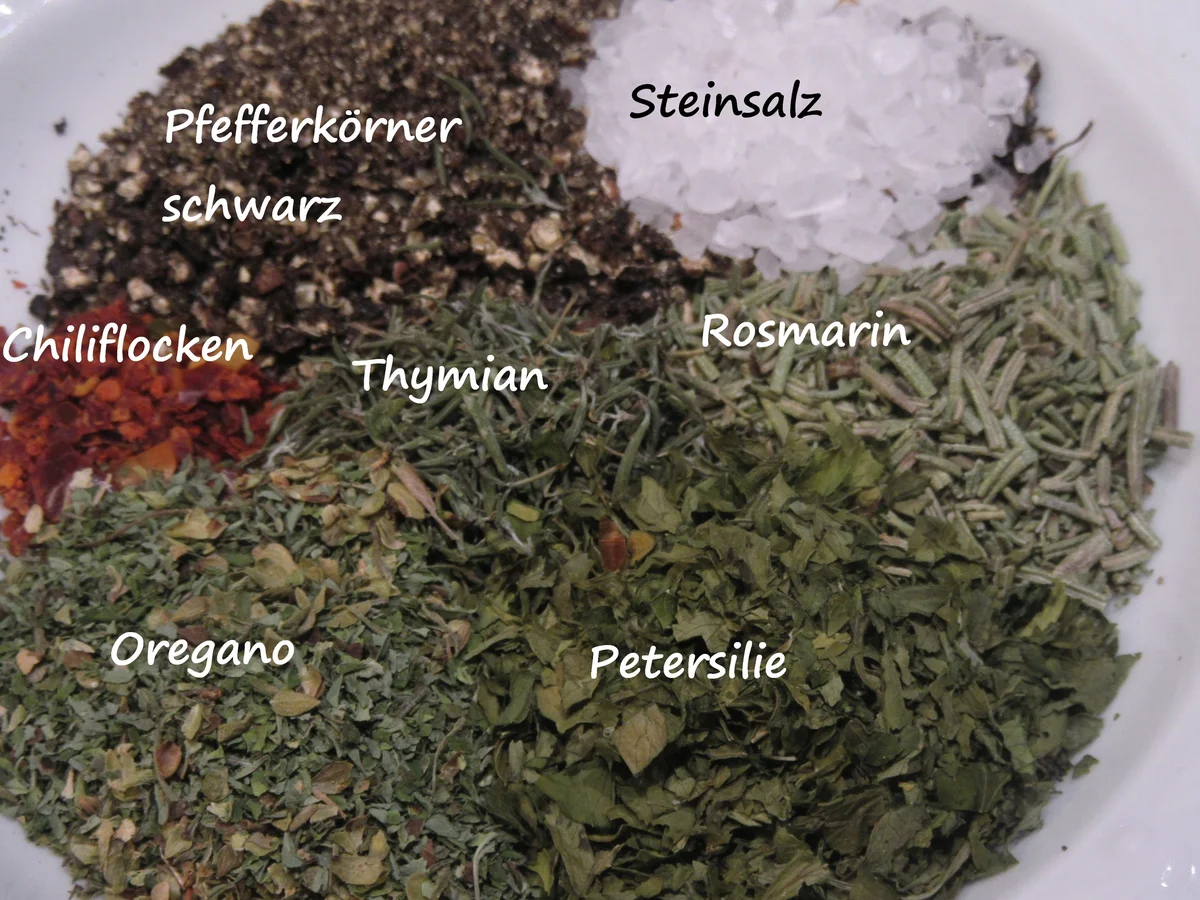 Rezept: Gewürzmischung: Kräuterpfeffer Bild Nr. 17856 Gewürzmischung: Kräuterpfeffer - Rezept - Bild Nr. 17856