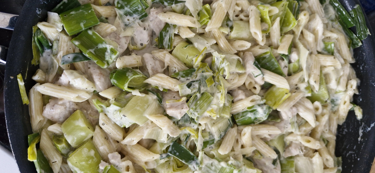 Nudeln in Puten - Lauch - Soße - Rezept - Bild Nr. 2