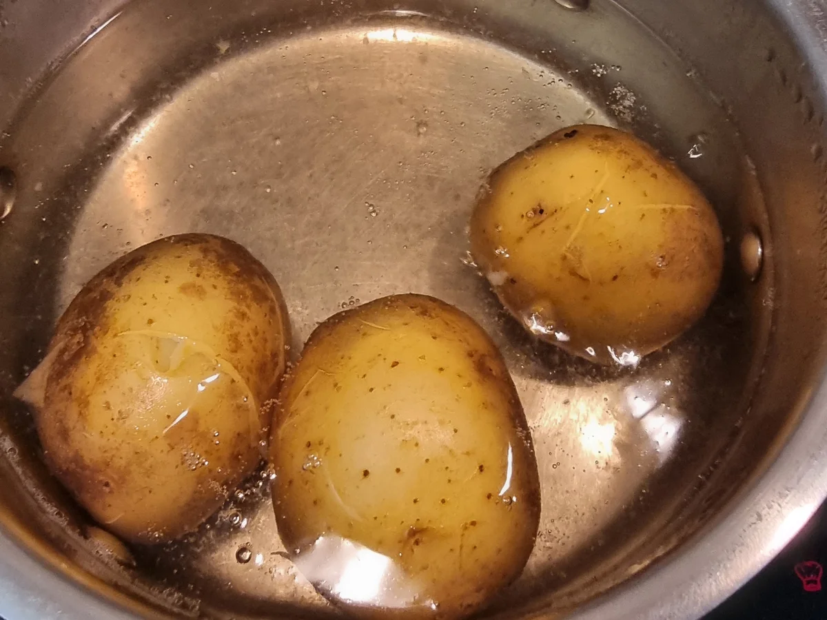 Rezept: Kartoffel-Focaccia mit Kirschtomaten und Mozzarella Bild Nr. 17861 Kartoffel-Focaccia mit Kirschtomaten und Mozzarella - Rezept - Bild Nr. 17861