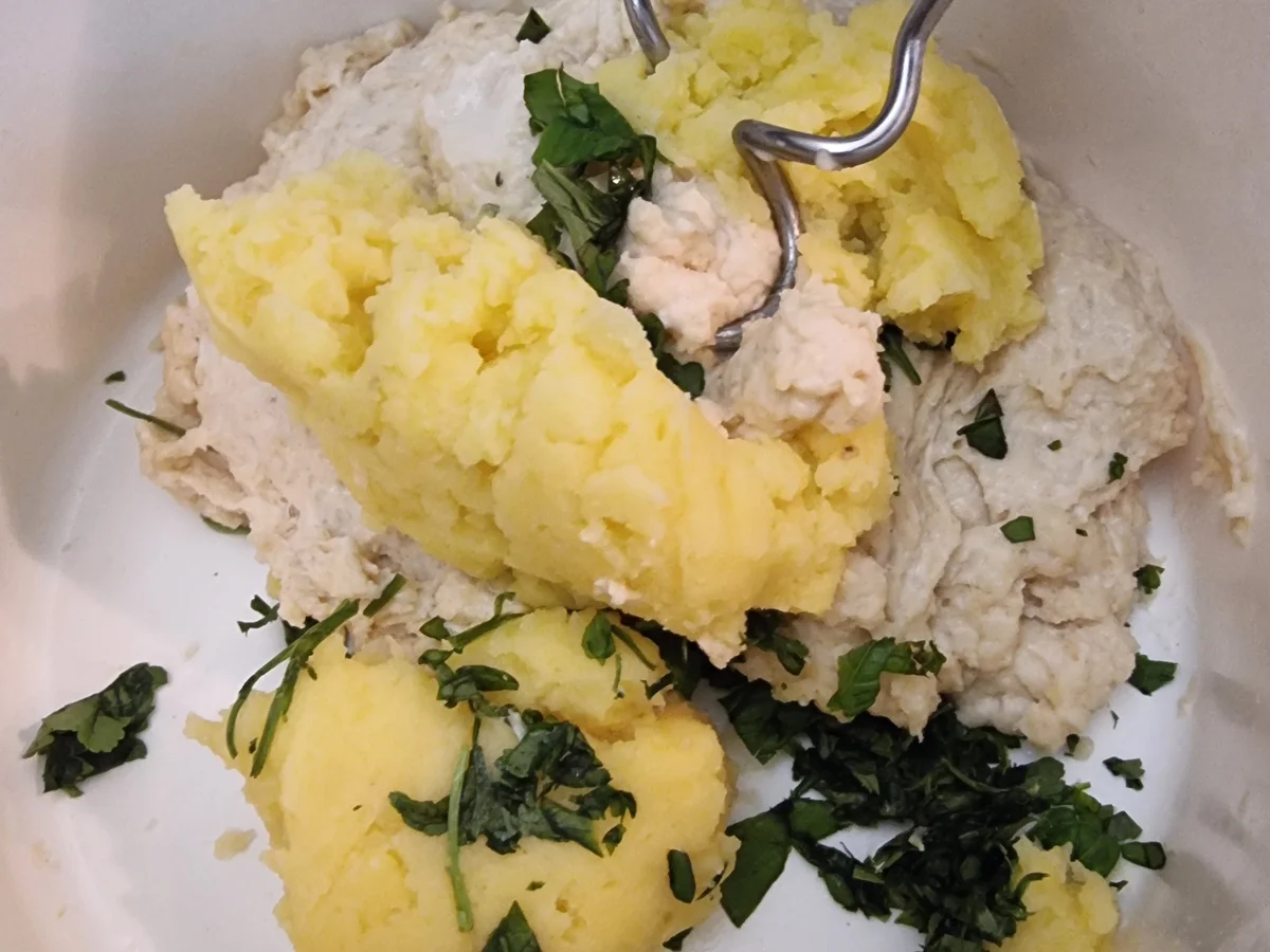 Rezept: Kartoffel-Focaccia mit Kirschtomaten und Mozzarella Bild Nr. 17868 Kartoffel-Focaccia mit Kirschtomaten und Mozzarella - Rezept - Bild Nr. 17868