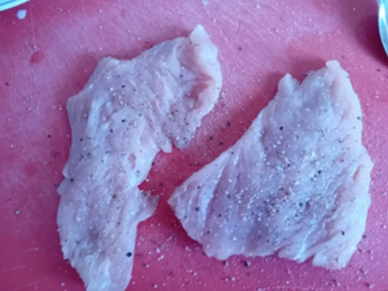 Rezept: Putenschnitzel mit Sauce Hollandaise, Blumenkohl und Drillingen Bild Nr. 4 Putenschnitzel mit Sauce Hollandaise, Blumenkohl und Drillingen - Rezept - Bild Nr. 4