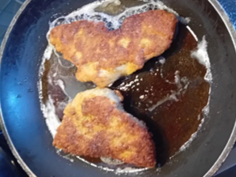 Rezept: Putenschnitzel mit Sauce Hollandaise, Blumenkohl und Drillingen Bild Nr. 7 Putenschnitzel mit Sauce Hollandaise, Blumenkohl und Drillingen - Rezept - Bild Nr. 7