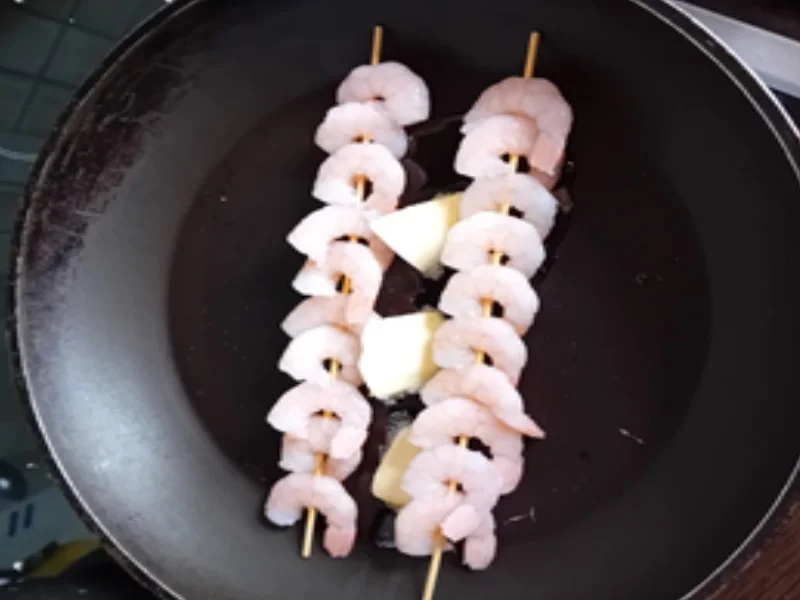 Blumenkohlsuppe mit Garnelenspieß - Rezept - Bild Nr. 4