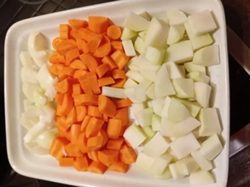 Seelachsfilet auf Senf-Zwiebel-Möhren-Kohlrabi-Gemüse - Rezept - Bild Nr. 7