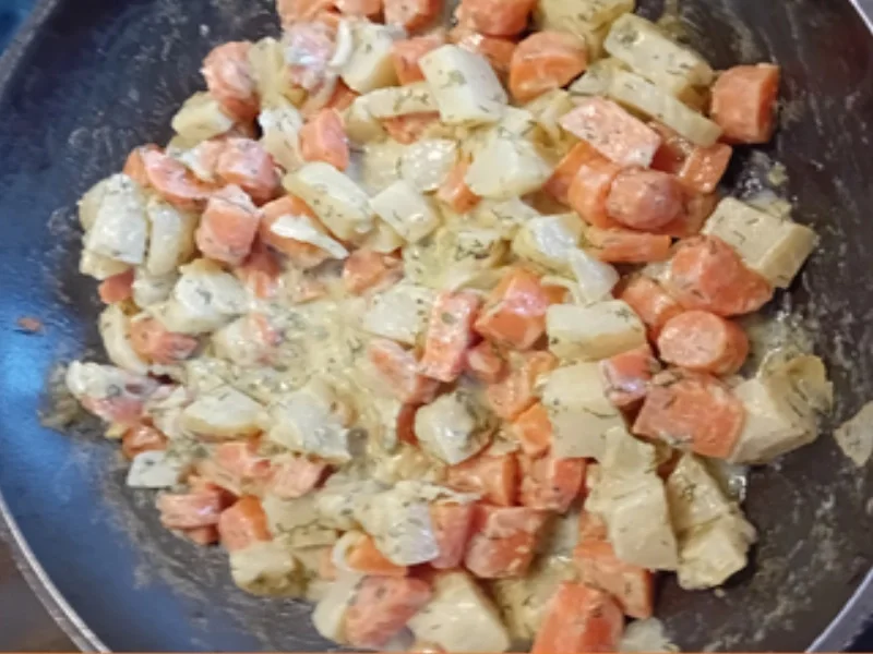 Seelachsfilet auf Senf-Zwiebel-Möhren-Kohlrabi-Gemüse - Rezept - Bild Nr. 14