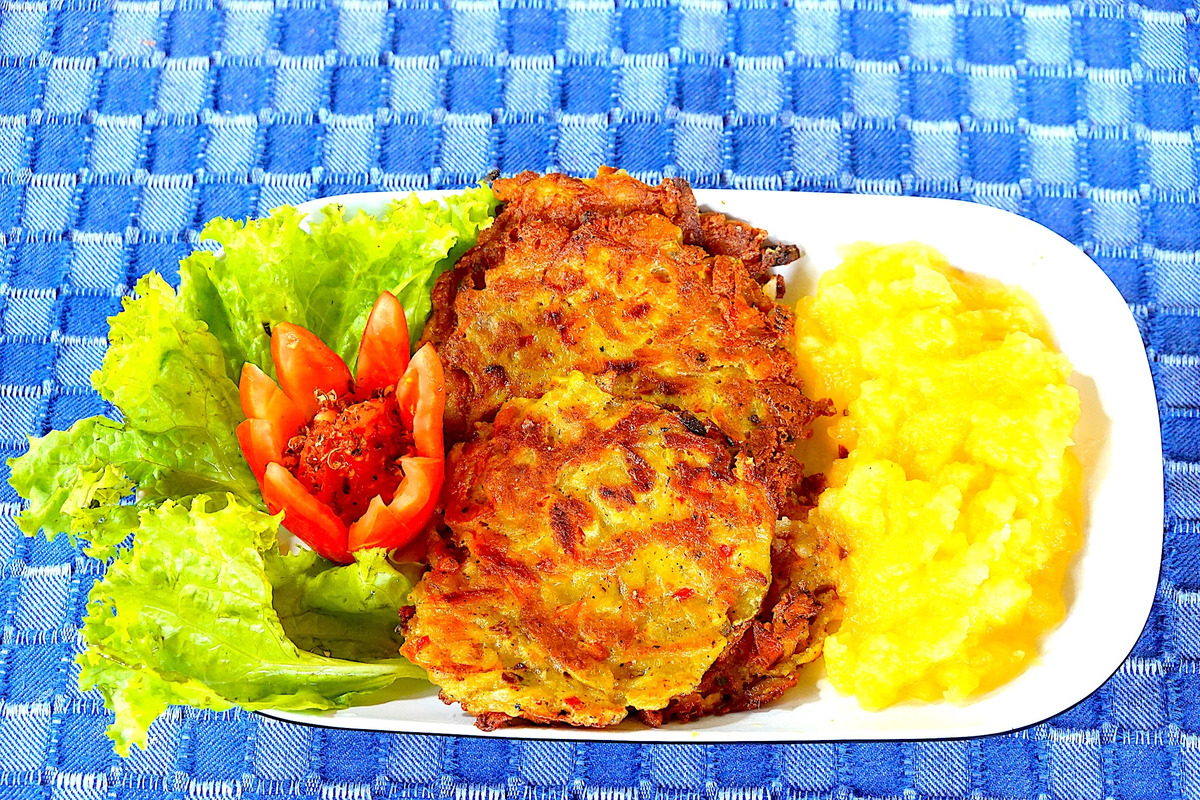 Exotisch-würzige Kartoffelpuffer mit süß-saurem Envy-Apfelmus - Rezept - Bild Nr. 17890