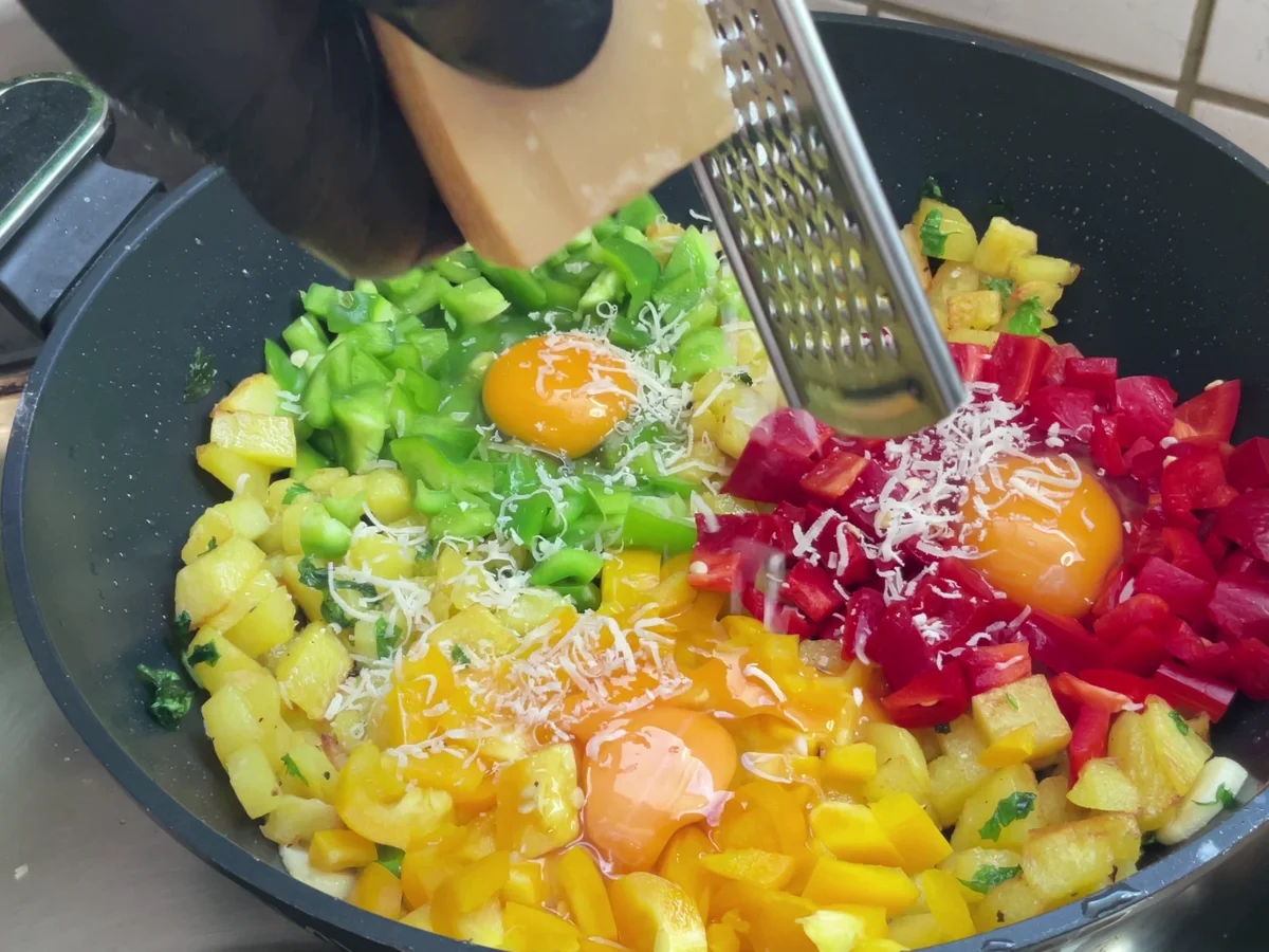 Einfaches Kartoffel Frühstück aus der Pfanne - Rezept - Bild Nr. 17895