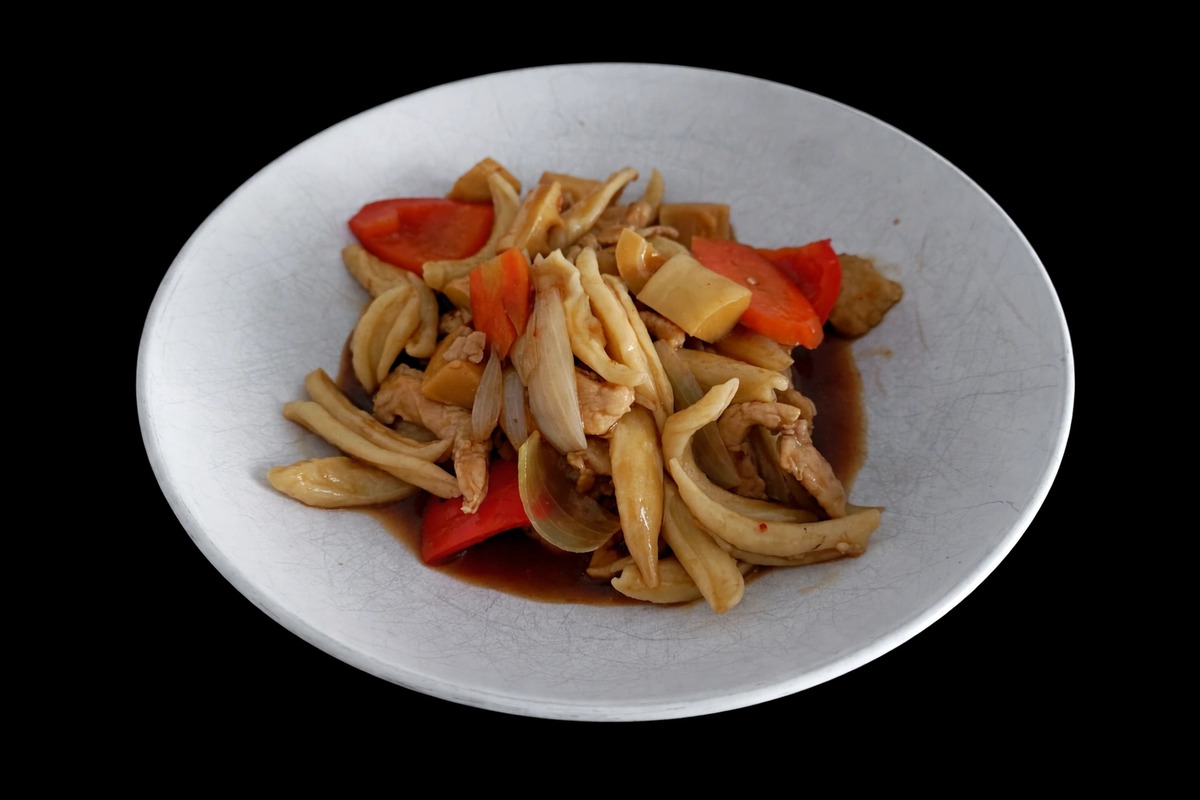 Rezept: Hühnerfleisch mit Scheren Nudeln in pikanter Sauce Bild Nr. 17898 Hühnerfleisch mit Scheren Nudeln in pikanter Sauce - Rezept - Bild Nr. 17898