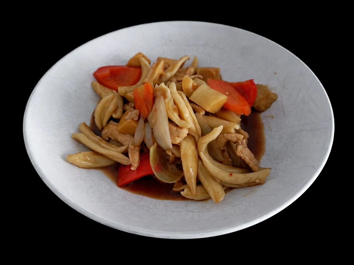 Hühnerfleisch mit Scheren Nudeln in pikanter Sauce - Rezept - Bild Nr. 17898