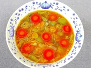 Würzige Glasnudelsuppe mit Gemüse und Huhn - Rezept - Bild Nr. 17919