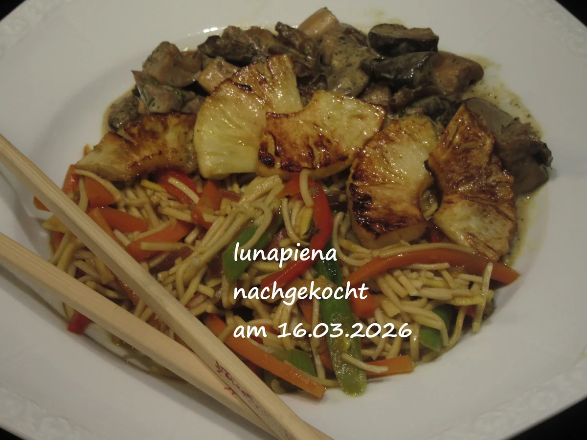 Dan-Dan-Nudeln mit Gemüse und Pilzgulasch - Rezept - Bild Nr. 17950