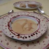 Mandel-Pfefferschoten-Suppe mit Walnuss-Ciabatta und Dattelcreme - Rezept - Bild Nr. 2