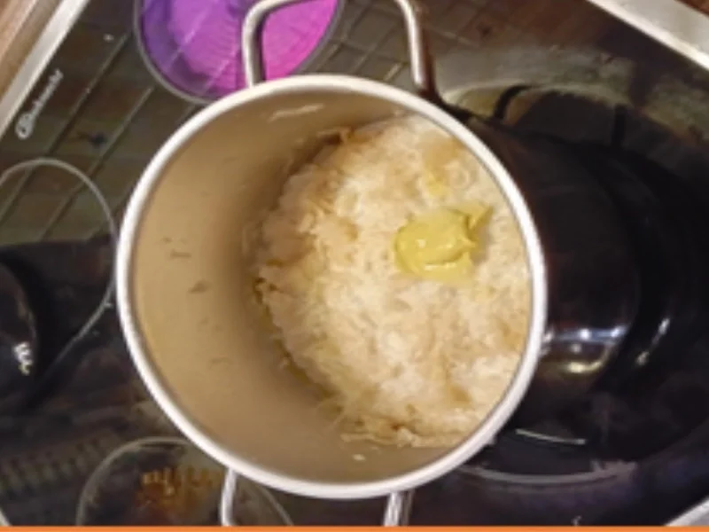 Rezept: Seelachsfilet auf Rahm-Sauerkraut und Drillingen Bild Nr. 6 Seelachsfilet auf Rahm-Sauerkraut und Drillingen - Rezept - Bild Nr. 6