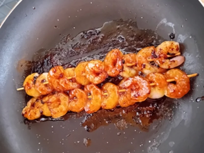 Rezept: Kidneybohnen-Spitzpaprika-Suppe mit Garnelenspieß Bild Nr. 10 Kidneybohnen-Spitzpaprika-Suppe mit Garnelenspieß - Rezept - Bild Nr. 10