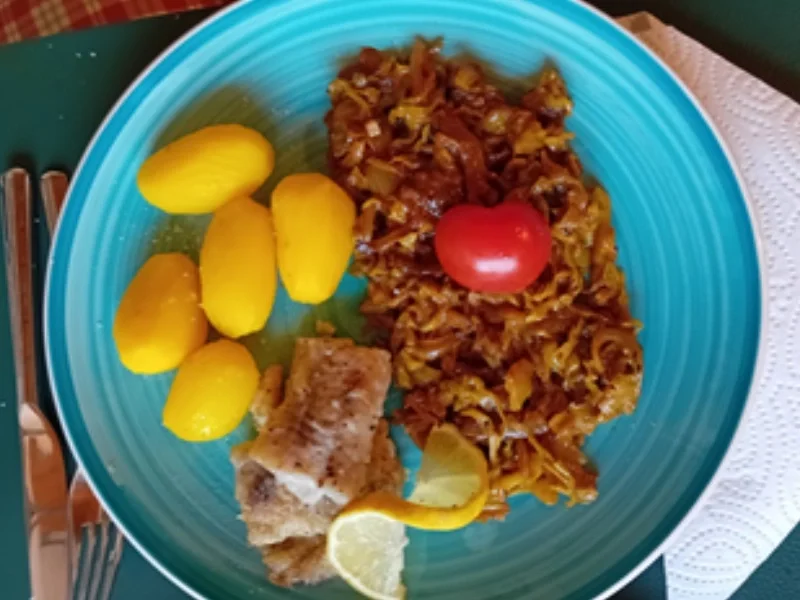 Seelachsfilet auf Spitzkohlgemüse und Drillinge - Rezept - Bild Nr. 17984