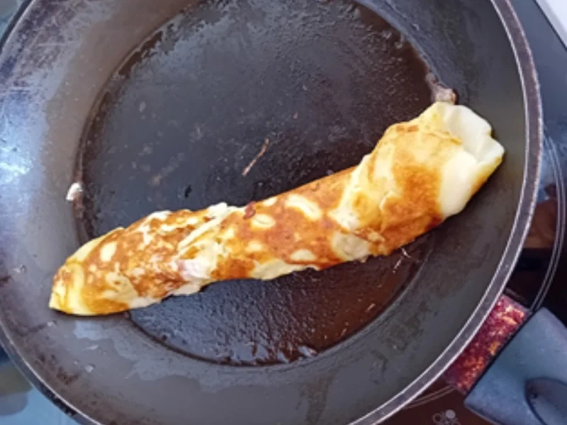 Eierpfannkuchen mit Apfelkompott - Rezept - Bild Nr. 5