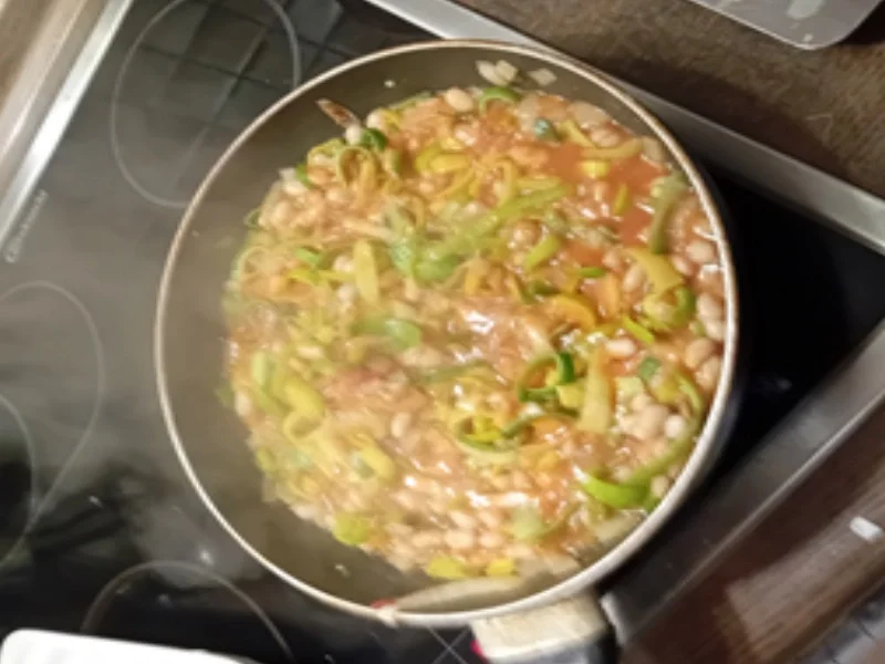 Weiße-Bohnen-Pfanne mit Spiegelei - Rezept - Bild Nr. 7