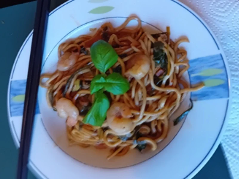 Mie-Nudeln mit Garnelen und Gemüse im Wok - Rezept - Bild Nr. 11