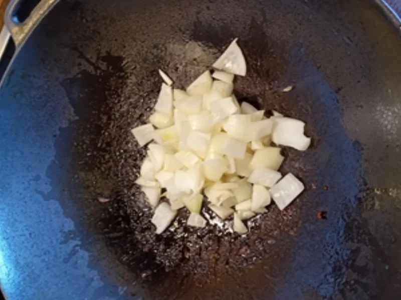 Hähnchenbrustfilet mit Zwiebel, Champignons, Paprika und Jasmin-Reis - Rezept - Bild Nr. 9
