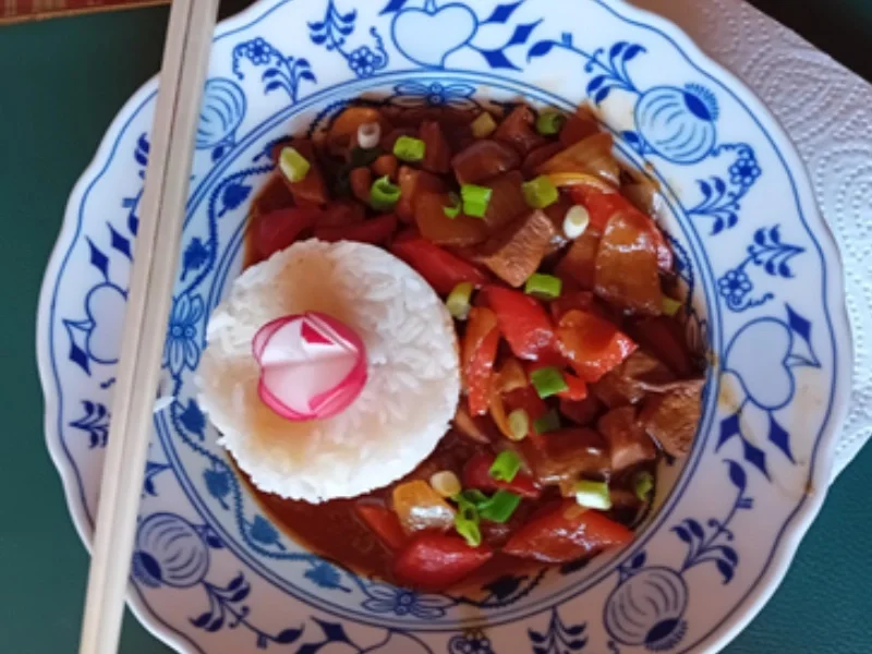Hähnchenbrustfilet mit Zwiebel, Champignons, Paprika und Jasmin-Reis - Rezept - Bild Nr. 13