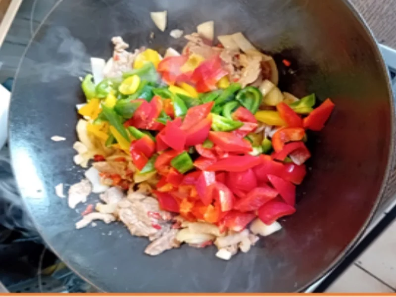 Schweinefilet mit Paprikamix und Jasmin-Reis - Rezept - Bild Nr. 17996